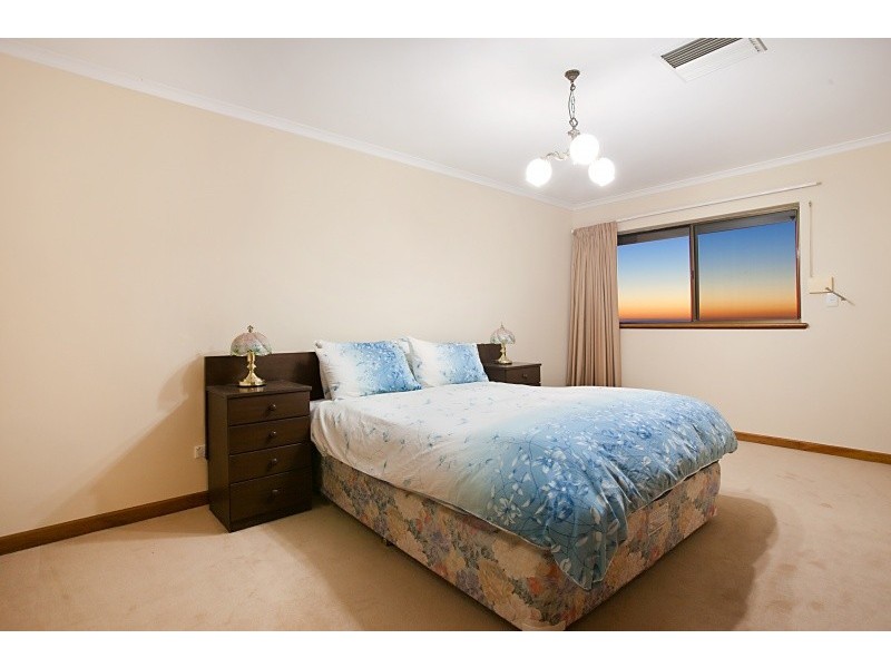13 Shore Court, West Lakes Shore SA 5020
