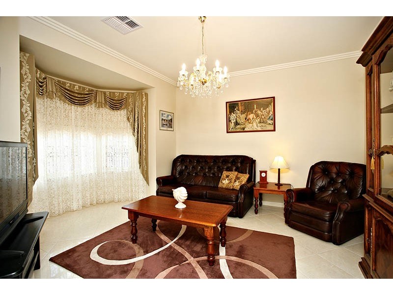 20A Collingwood Avenue, Flinders Park SA 5025