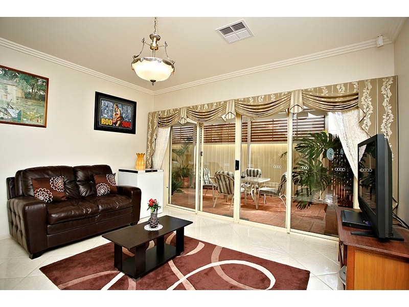 20A Collingwood Avenue, Flinders Park SA 5025