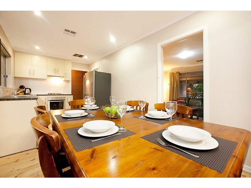 8 Leslie Mcintyre Avenue, Salisbury Downs SA 5108