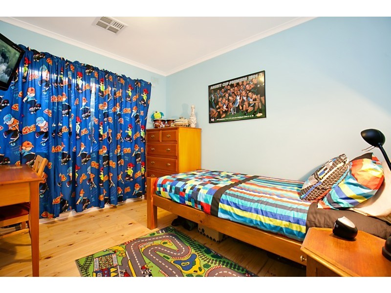 8 Leslie Mcintyre Avenue, Salisbury Downs SA 5108