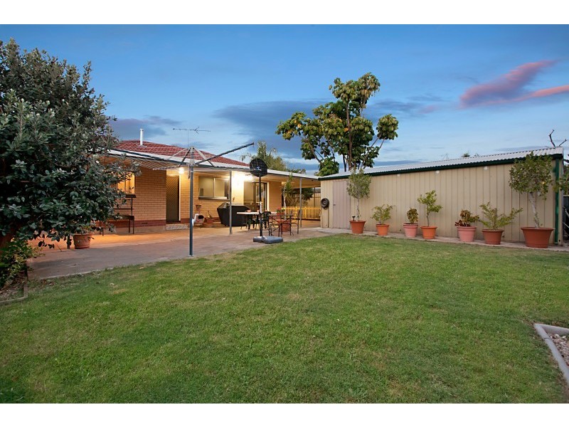 8 Leslie Mcintyre Avenue, Salisbury Downs SA 5108