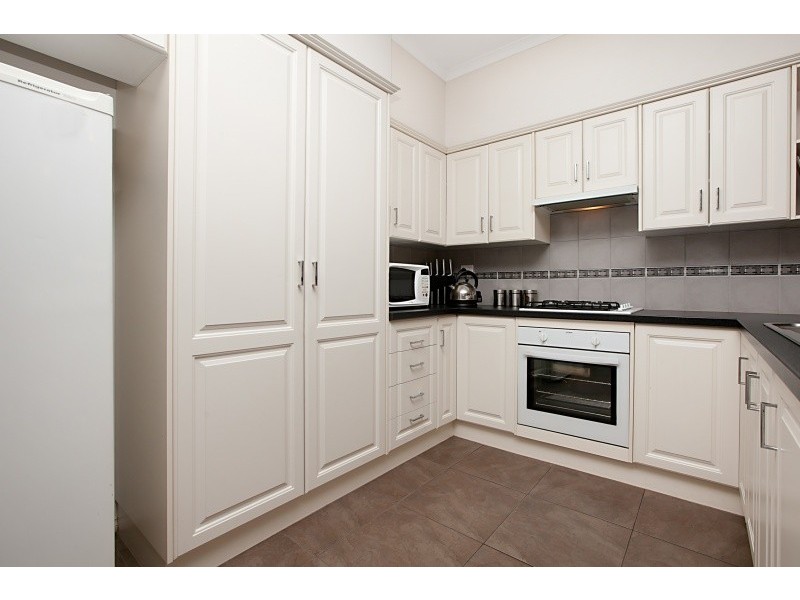 8 Hutley Road, North Haven SA 5018