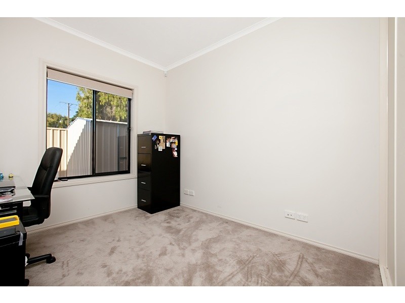 8 Hutley Road, North Haven SA 5018