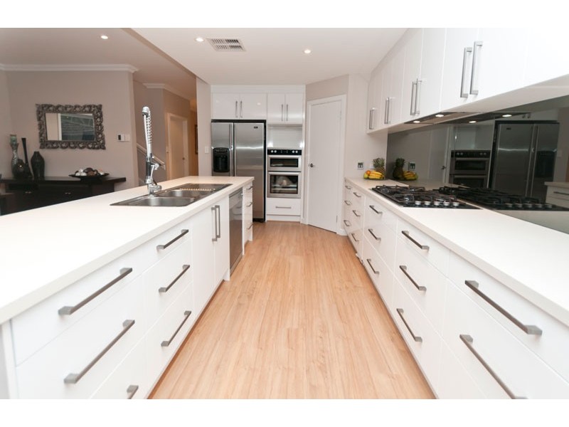 15 Lindsay Street, Highbury SA 5089