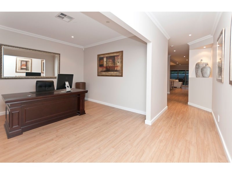 15 Lindsay Street, Highbury SA 5089