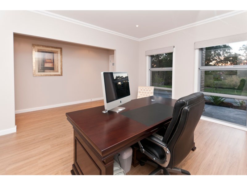 15 Lindsay Street, Highbury SA 5089