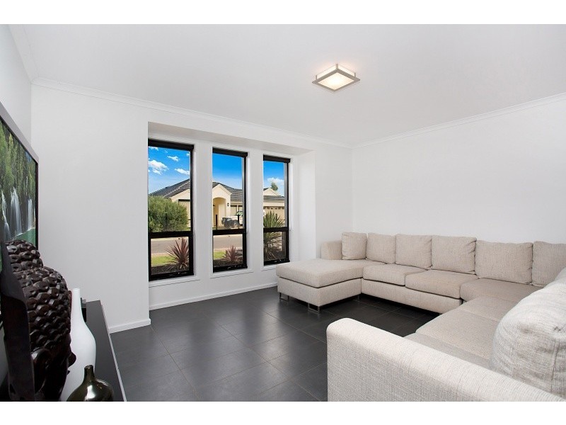 5 St Clair Avenue, Andrews Farm SA 5114