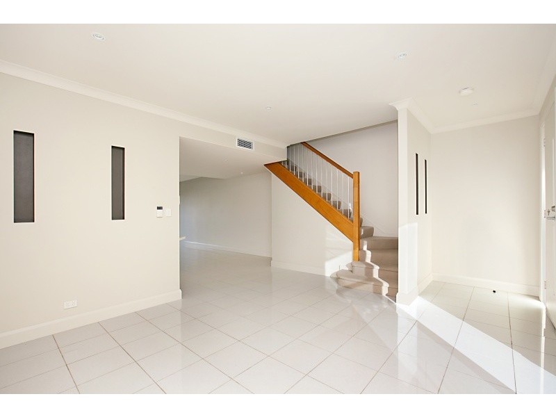 1/211 Findon Road, Findon SA 5023
