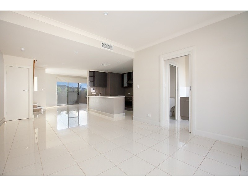 1/211 Findon Road, Findon SA 5023