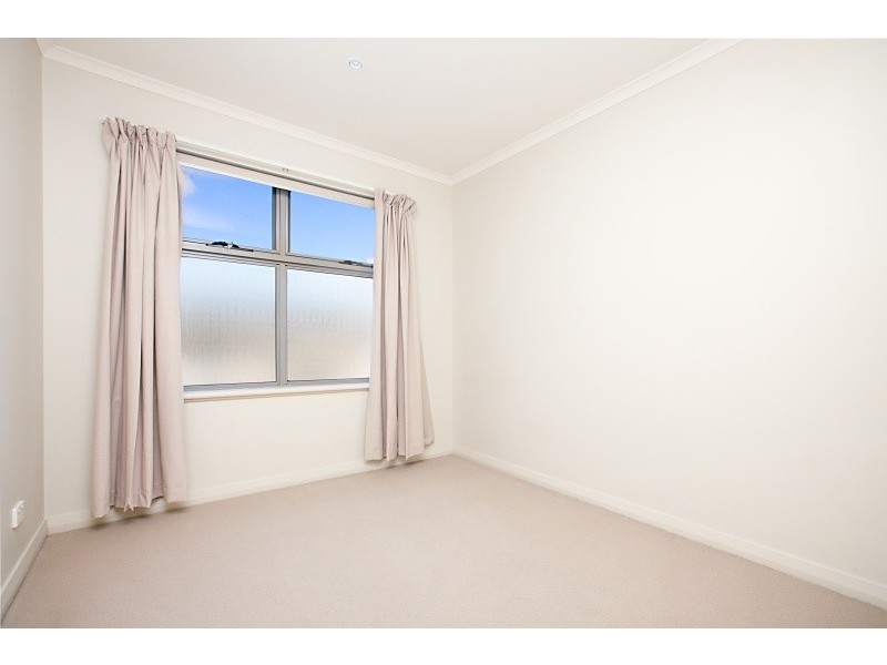 1/211 Findon Road, Findon SA 5023