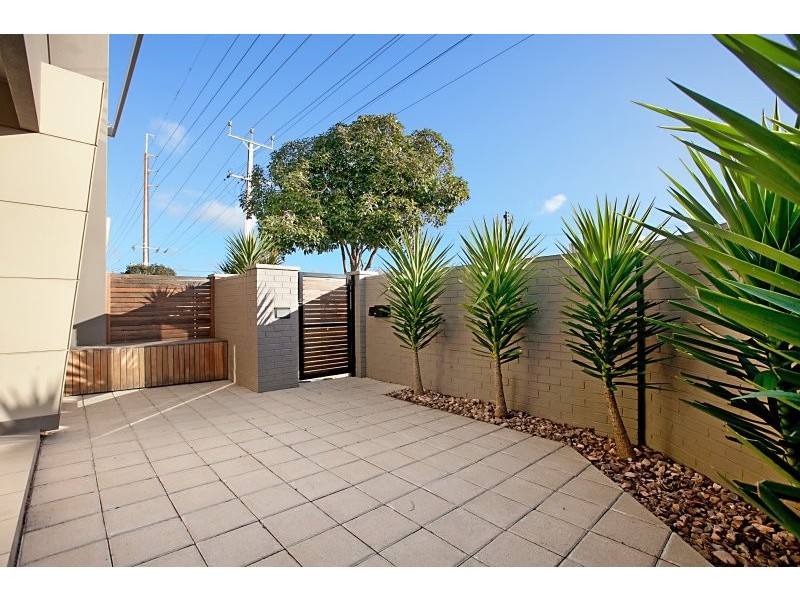 1/211 Findon Road, Findon SA 5023