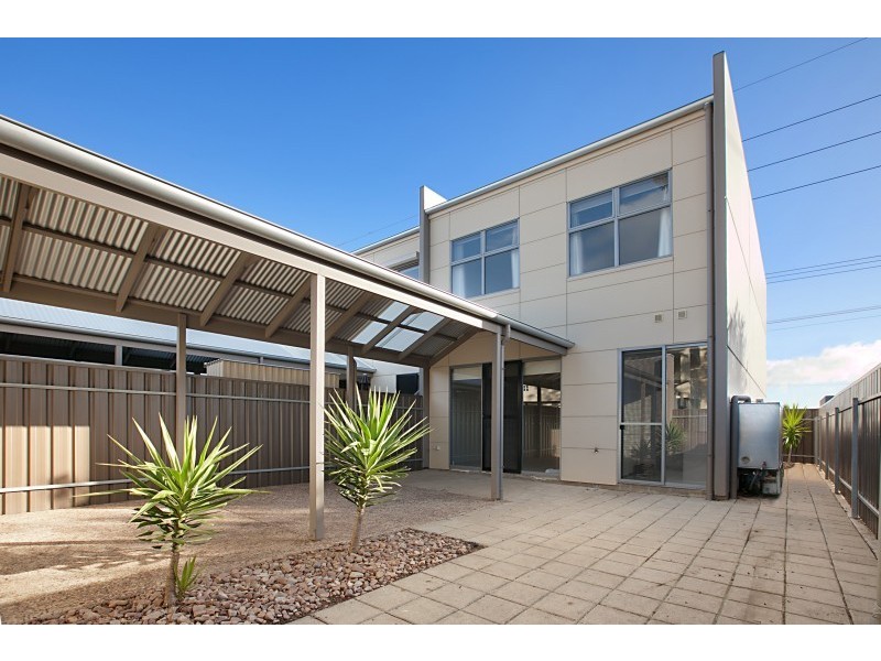 1/211 Findon Road, Findon SA 5023