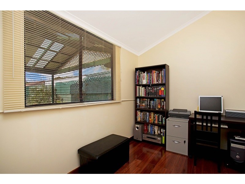 10 Francis Street, Peterhead SA 5016