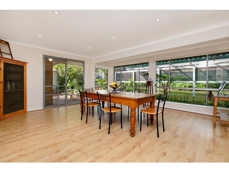 15 Stirling Walk, Redwood Park SA 5097