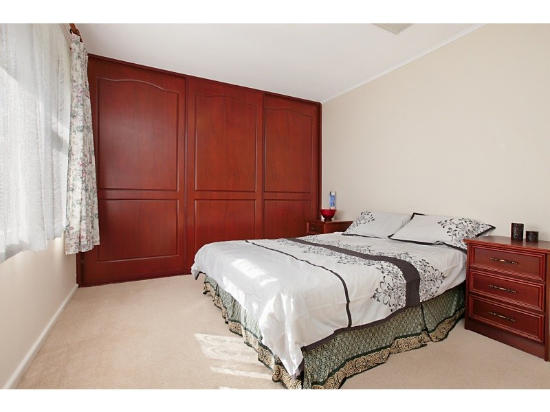 15 Stirling Walk, Redwood Park SA 5097