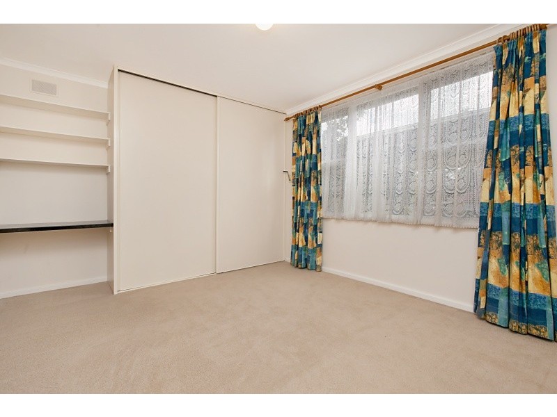 15 Stirling Walk, Redwood Park SA 5097