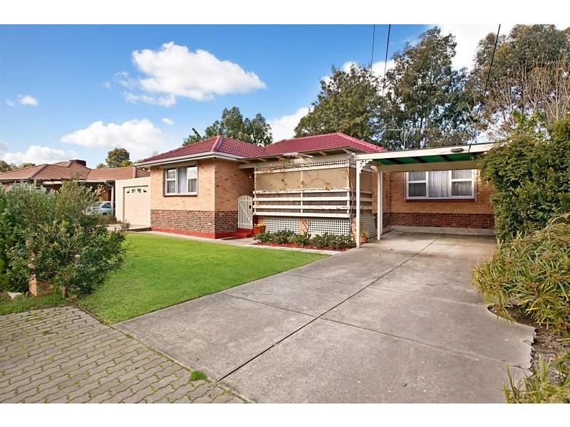 15 Stirling Walk, Redwood Park SA 5097