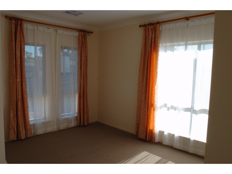 26A Redward Ave, Greenacres SA 5086