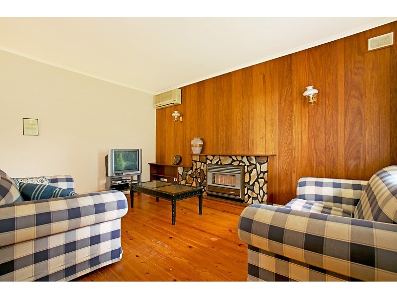 18 Fairway Street, Para Hills SA 5096