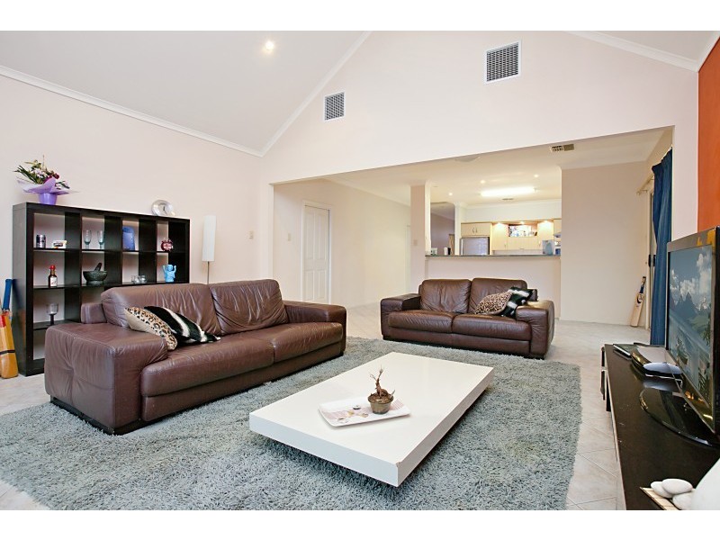5 Rokewood Circuit, Golden Grove SA 5125