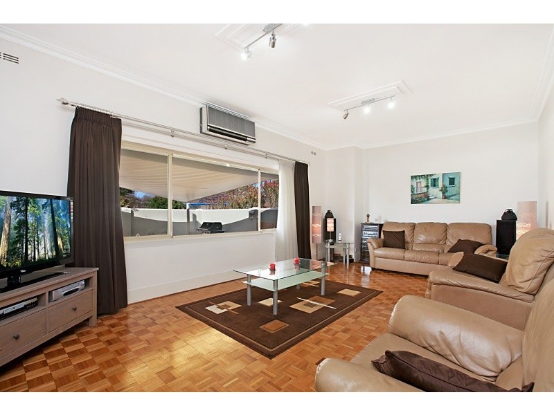 11 William Avenue, Henley Beach South SA 5022