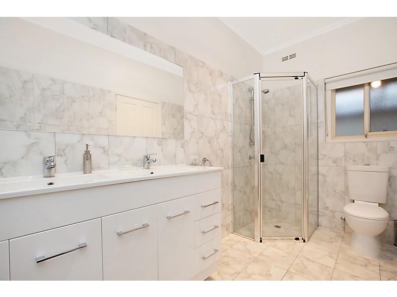 11 William Avenue, Henley Beach South SA 5022