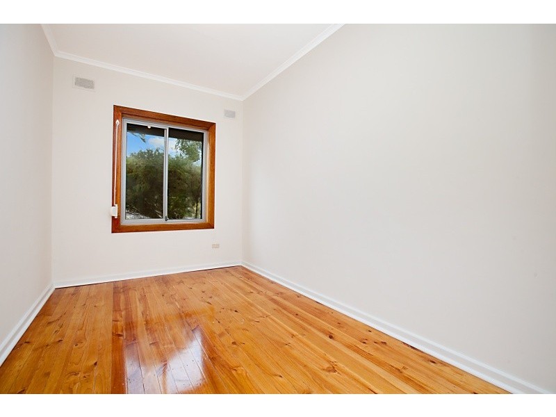 32 Chaddenwick Road, Elizabeth Vale SA 5112