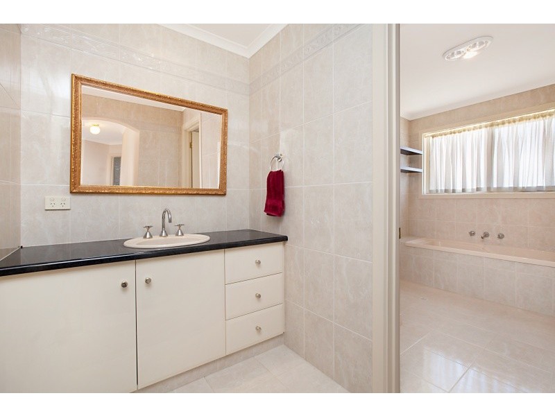 14 Otway Crescent, Mawson Lakes SA 5095