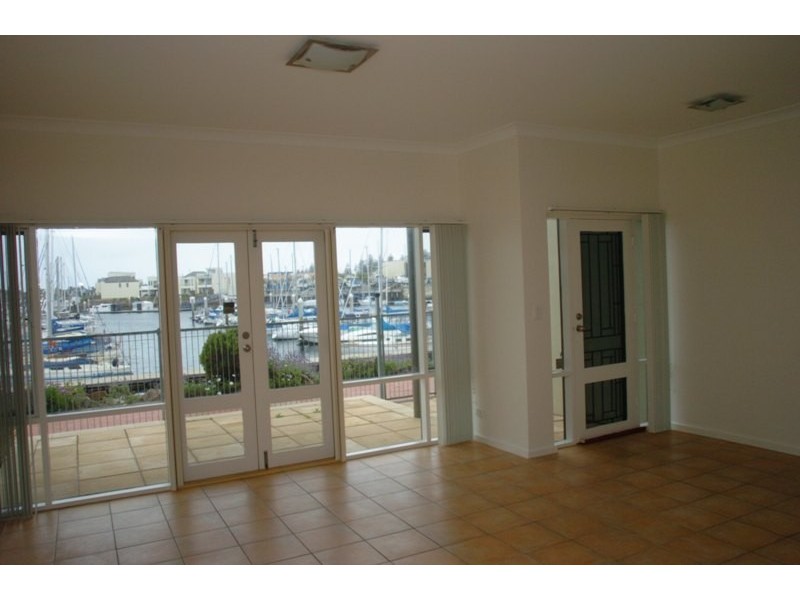 5/12 Arcadia Court, North Haven SA 5018