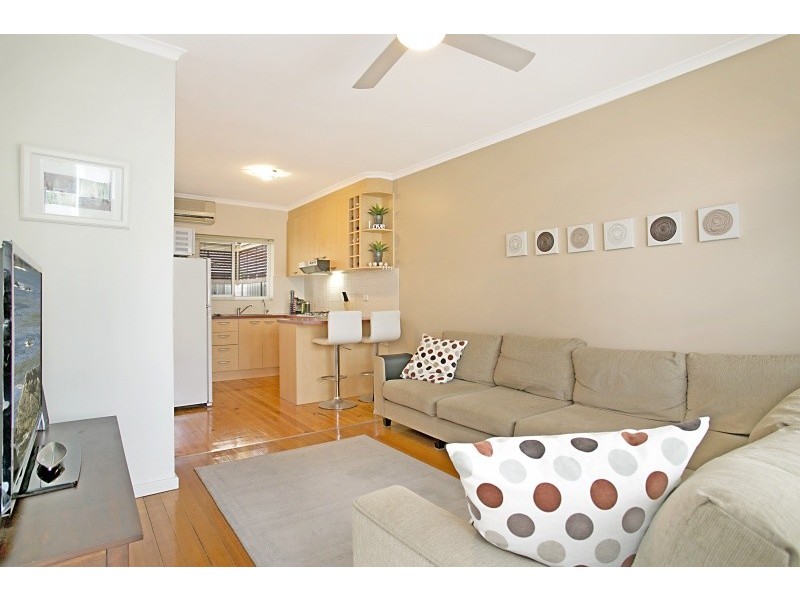 3/114 Military Road, Henley Beach South SA 5022