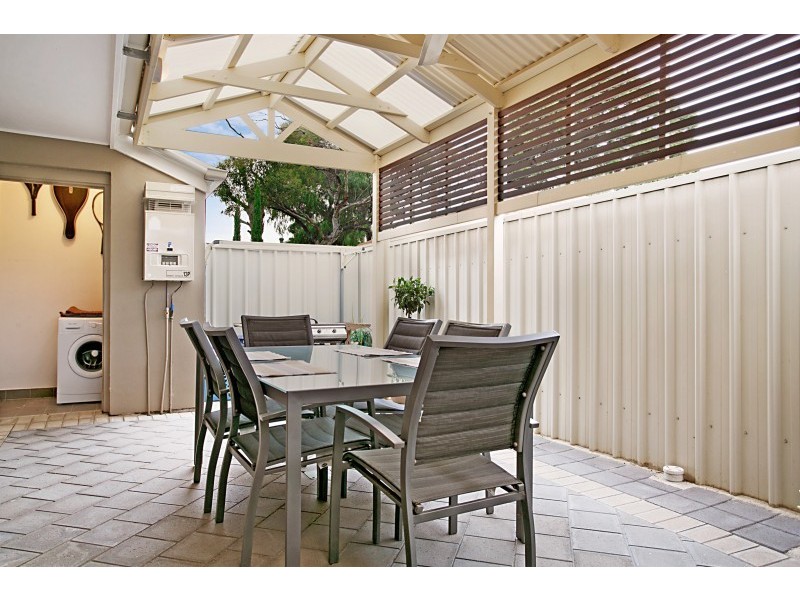 3/114 Military Road, Henley Beach South SA 5022