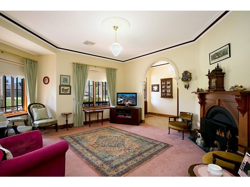 13 Sheaoak Drive, Mawson Lakes SA 5095