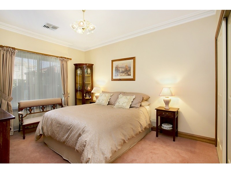 13 Sheaoak Drive, Mawson Lakes SA 5095