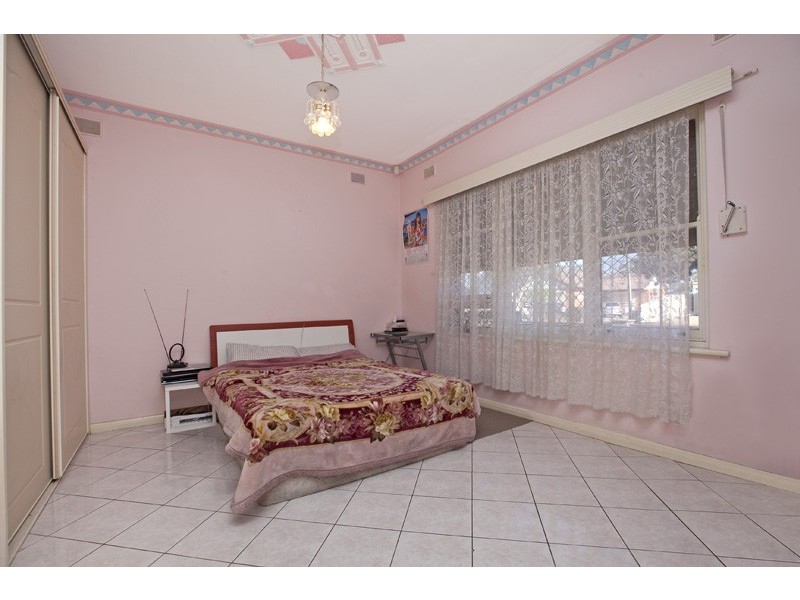 4 Dudley Street, Mansfield Park SA 5012