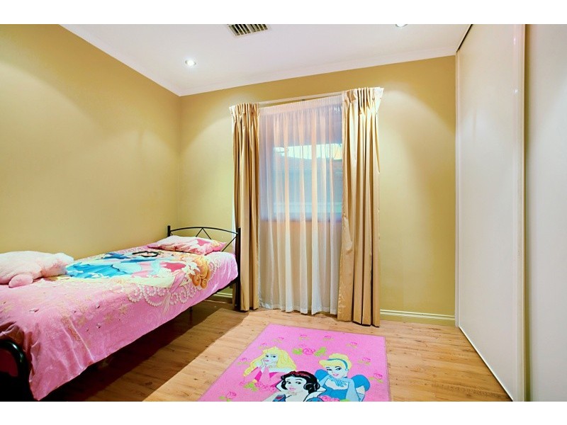 8  Janette Place, Grange SA 5022