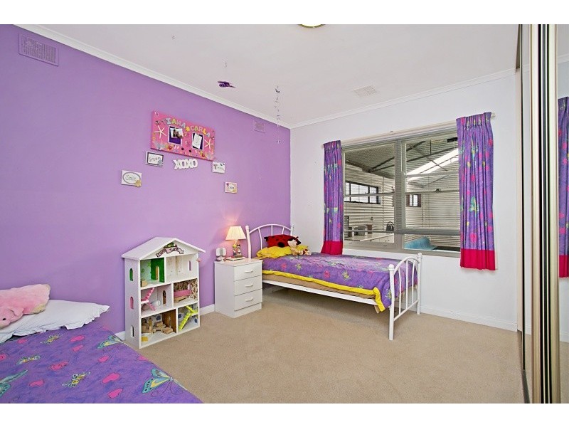 17 Sutherland Avenue, Semaphore Park SA 5019