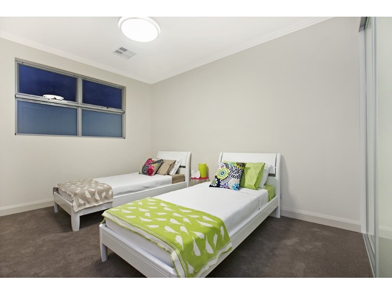 9 Lexington Road, Henley Beach South SA 5022