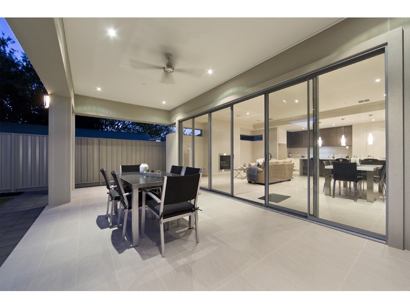 9 Lexington Road, Henley Beach South SA 5022