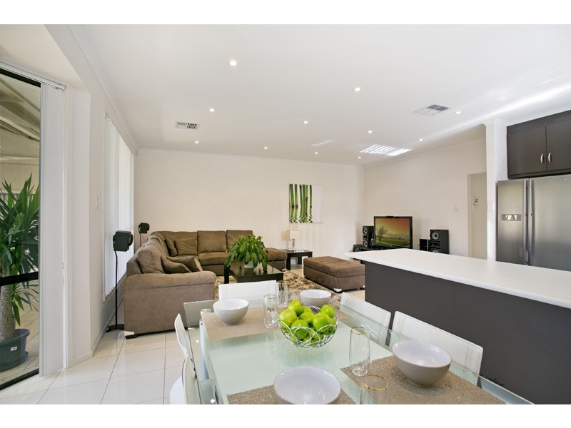 72 Hamilton Road, Athol Park SA 5012