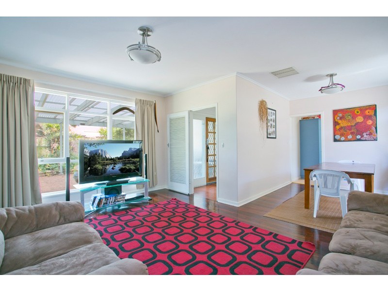 22 Doncaster Avenue, Valley View SA 5093