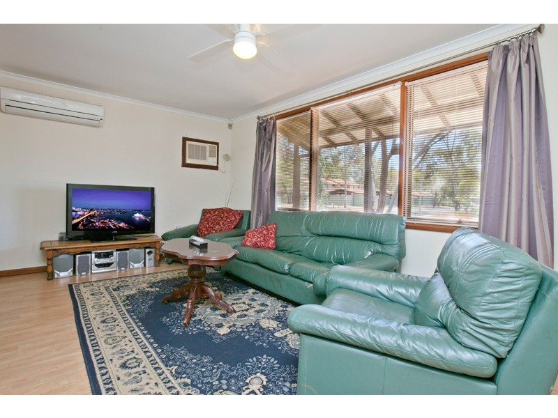 8 Farr Court, Para Hills West SA 5096