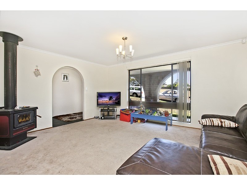 2 Bleng Court, Flagstaff Hill SA 5159