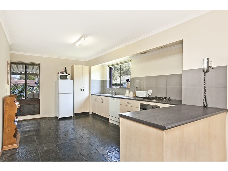 2 Bleng Court, Flagstaff Hill SA 5159