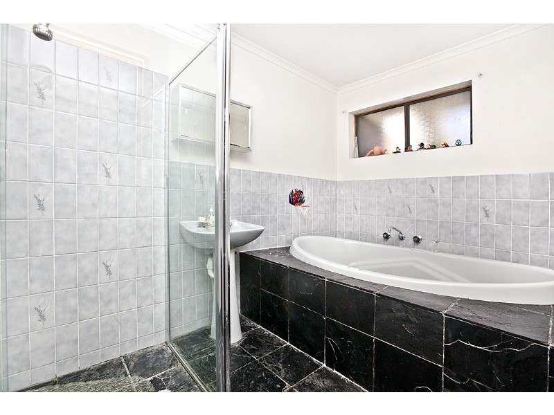 2 Bleng Court, Flagstaff Hill SA 5159