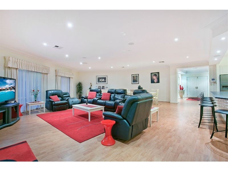 3 Jacaranda Grove, Mawson Lakes SA 5095