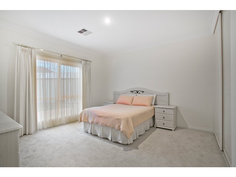 3 Jacaranda Grove, Mawson Lakes SA 5095
