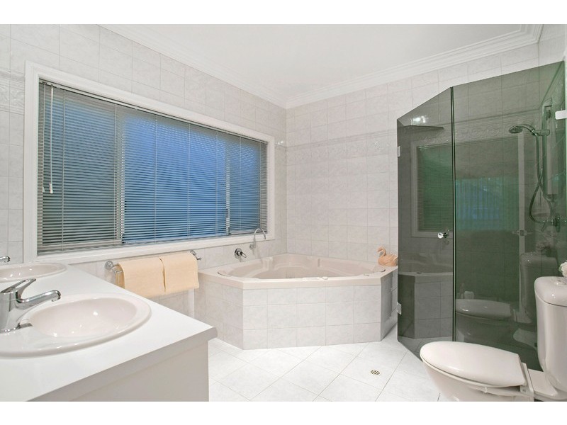 3 Jacaranda Grove, Mawson Lakes SA 5095