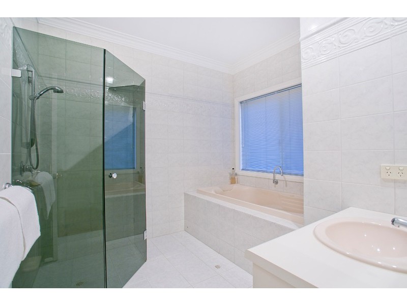 3 Jacaranda Grove, Mawson Lakes SA 5095