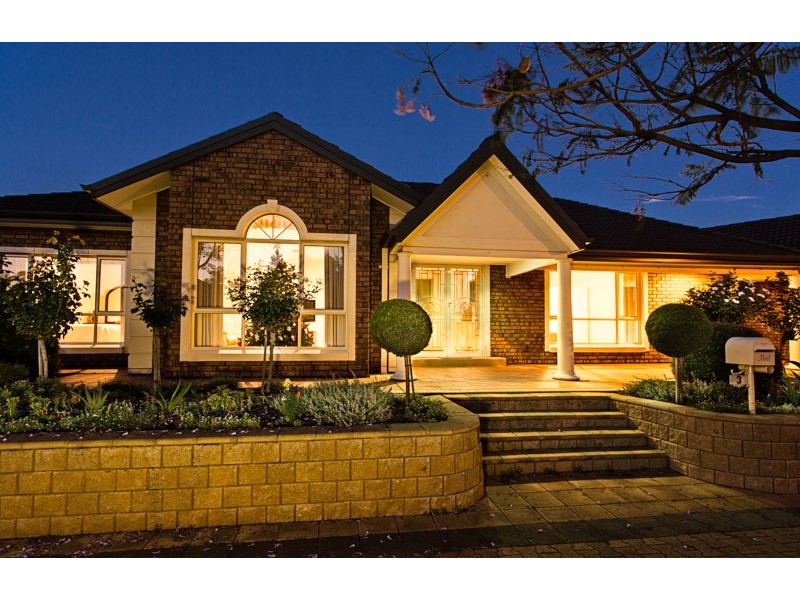 3 Jacaranda Grove, Mawson Lakes SA 5095